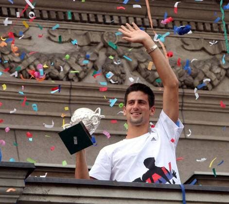 Australian Open Sieger Novak Djokovic (Serbien) während seines Empfangs auf dem Belgrader Rathausbalkon - Tennis Herren Australian Open 2008, ATP Tour, Grand Slam, Empfang, Ankunft, Rathausempfang Einzelbild Belgrad Freude, Tennis Herren Australian Open 2008, ATP Tour, Grand Slam, Empfang, Ankunft, Rathausempfang Einzelbild Belgrad Freude,