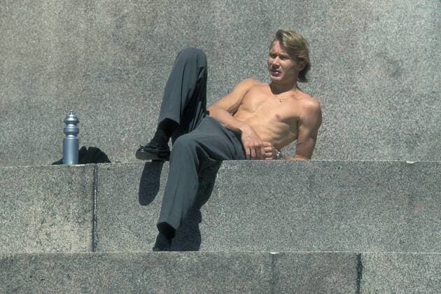 Mika Häkkinen (Finnland McLaren Mercedes) präsentiert sich in guter Form beim Fotoshooting in Buenos Aires 1997 Motorsport Grand Prix Herren Großer Preis von Argentinien 1997, Formel 1 Weltmeisterschaft, F1, F, GP, WM, Einzelbild Aufnahmedatum geschätzt Buenos Aires Sinnlichkeit, Motorsport Grand Prix Herren Großer Preis von Argentinien 1997, Formel 1 Weltmeisterschaft, F1, F, GP, WM, Einzelbild Aufnahmedatum geschätzt Buenos Aires Sinnlichkeit,