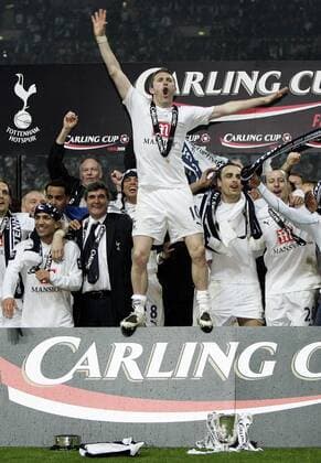 Tottenham Hotspur gewinnt den Carling Cup 2008, mit Robbie Keane (Mitte), Dimitar Berbatov (2.v.re.) und Trainer Juan de la Cruz Ramos - Fußball Herren Carling Cup 2007 2008, League, Ligapokal, englischer Pokal, Pokalspiel, Endspiel, Finale, Gruppe London Freude, Begeisterung, Fußball Herren Carling Cup 2007 2008, League, Ligapokal, englischer Pokal, Pokalspiel, Endspiel, Finale, Gruppe London Freude, Begeisterung,