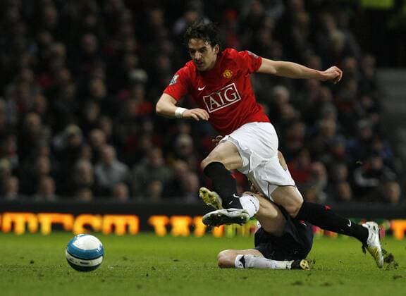 Owen Hargreaves (Manchester United) im Zweikampf - Fußball Herren English Premier League 2007 2008, 1. Englische Liga, Manchester United, ManU Gruppe Manchester Dynamik, Kampf, Fußball Herren English Premier League 2007 2008, 1. Englische Liga, Manchester United, ManU Gruppe Manchester Dynamik, Kampf,