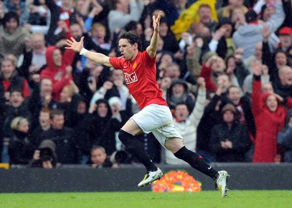 Owen Hargreaves (Manchester United) - Torjubel - EDITORIAL USE ONLY. No use with unauthorised audio, video, data, fixture lists, club league logos or live services. Online in-match use limited to 120 images, no video emulation. No use in betting, games or single club league player publications. Fußball Herren English Premier League 2007 2008, 1. Englische Liga, Manchester United, ManU Einzelbild Manchester Freude, Begeisterung, Fußball Herren English Premier League 2007 2008, 1. Englische Liga, Manchester United, ManU Einzelbild Manchester Freude, Begeisterung,