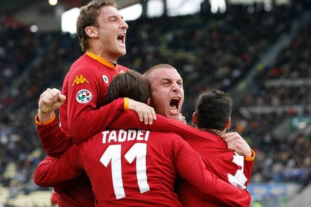 Torjubel AS Rom v.li. Francesco Totti, Rodrigo Taddei und Daniele de Rossi - Fußball Herren Serie A 2007 2008, 1. Italienische Liga, AS Rom, Roma Gruppe Udine Freude, Begeisterung, Fußball Herren Serie A 2007 2008, 1. Italienische Liga, AS Rom, Roma Gruppe Udine Freude, Begeisterung,