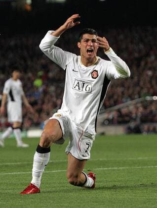 Cristiano Ronaldo (Manchester United) frustriert - EDITORIAL USE ONLY. No use with unauthorised audio, video, data, fixture lists, club league logos or live services. Online in-match use limited to 120 images, no video emulation. No use in betting, games or single club league player publications. Fußball EC 1 Herren Champions League 2007 2008, ManU Einzelbild Barcelona Enttäuschung, Fußball EC 1 Herren Champions League 2007 2008, ManU Einzelbild Barcelona Enttäuschung,