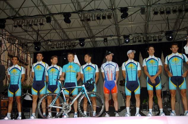 Team Astana beim Giro d Italia 2008 - Radsport Herren Giro d Italia 2008, dItalia, , Straßenradsport, Straße, Rad, Präsentation Gruppe Palermo Radsport Herren Giro d Italia 2008, dItalia, , Straßenradsport, Straße, Rad, Präsentation Gruppe Palermo