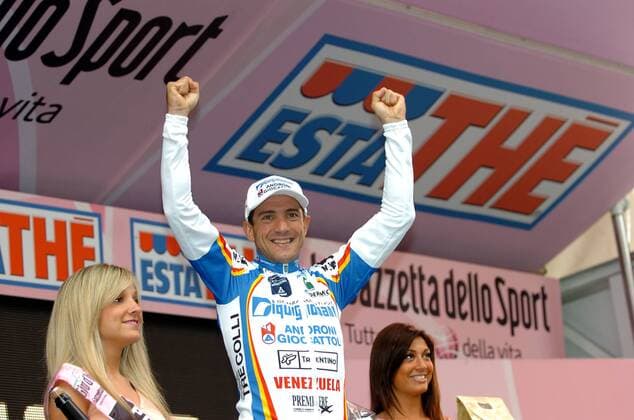 Alessandro Bertolini (Italien Diquigiovanni Androni) gewinnt die 11. Etappe des Giro d Italia 2008 - Radsport Herren Giro d Italia 2008, dItalia, Straßenradsport, Straße, Rad, Gruppe 11. Etappe: Urbania - Cesena Freude, Radsport Herren Giro d Italia 2008, dItalia, Straßenradsport, Straße, Rad, Gruppe 11. Etappe: Urbania - Cesena Freude,