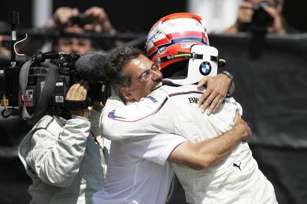 Robert Kubica (Polen) gewinnt den GP Kanada 2008 und jubelt mit Teamchef Dr. Mario Theissen (Deutschland beide BMW Sauber) - Motorsport Grand Prix Herren Großer Preis von Kanada 2008, Formel 1 Weltmeisterschaft, F1, F, GP, WM, Gruppe Montreal Glück, Freude, Begeisterung, Motorsport Grand Prix Herren Großer Preis von Kanada 2008, Formel 1 Weltmeisterschaft, F1, F, GP, WM, Gruppe Montreal Glück, Freude, Begeisterung,
