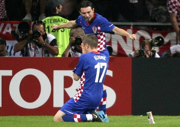 Ivan Klasnic (li.) und Danijel Pranjic (beide Kroatien) - Torjubel - Fußball EM Herren Euro 2008, Länderspiel, Nationalmannschaft, Nationaltrikot, Gruppe Klagenfurt Freude, Fußball EM Herren Euro 2008, Länderspiel, Nationalmannschaft, Nationaltrikot, Gruppe Klagenfurt Freude,