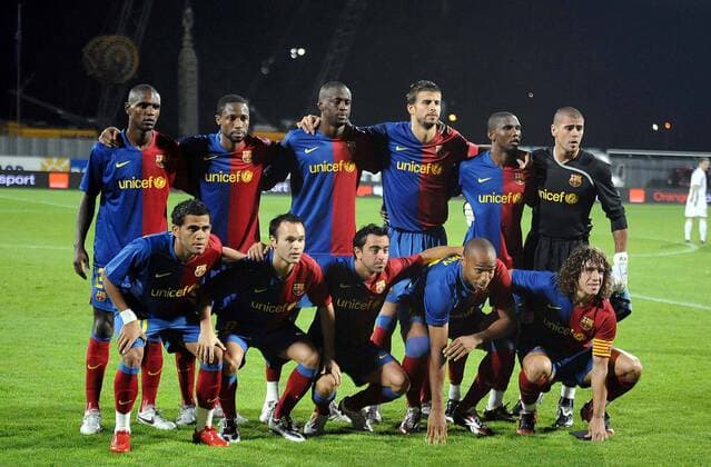 Mannschaftsbild FC Barcelona, hi.v.li.: Eric Abidal, Seydou Keita, Yaya Toure, Gerard Pique, Samuel Etoo, Torwart Victor Valdes, vorn: Daniel Alves, Andres Iniesta, Xavi Hernandez, Thierry Henry und Carles Puyol - (080826MIG004) Fußball EC 1 Herren Champions League Qualifikation 2008 2009, FC Barcelona, Barca, Vdig Totale Dani Krakau