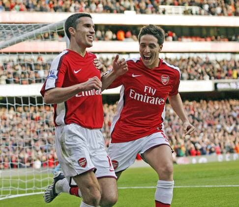 Robin van Persie (li.) und Samir Nasri (beide Arsenal) - Torjubel - EDITORIAL USE ONLY. No use with unauthorised audio, video, data, fixture lists, club league logos or live services. Online in-match use limited to 120 images, no video emulation. No use in betting, games or single club league player publications. Fußball Herren English Premier League 2008 2009, 1. Englische Liga, Arsenal FC London Gruppe London Freude, Begeisterung,