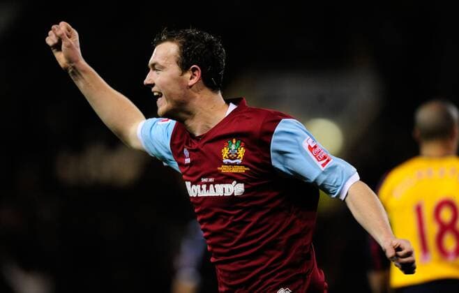 Kevin McDonald (Burnley) - Torjubel - EDITORIAL USE ONLY. No use with unauthorised audio, video, data, fixture lists, club league logos or live services. Online in-match use limited to 120 images, no video emulation. No use in betting, games or single club league player publications. Fußball Herren Carling Cup 2008 2009, League, Ligapokal, Englischer Pokal, Pokalspiel, Burnley FC Einzelbild Burnley Freude,