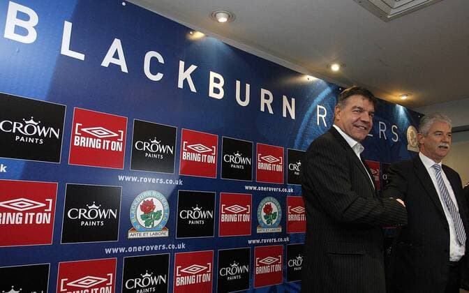 Sam Allardyce neuer Trainer in Blackburn wird vom Vorstandsvorsitzenden John Williams vorgestellt - EDITORIAL USE ONLY. No use with unauthorised audio, video, data, fixture lists, club league logos or live services. Online in-match use limited to 120 images, no video emulation. No use in betting, games or single club league player publications. Fußball Herren English Premier League 2008 2009, 1. Liga, Blackburn Rovers, Pressekonferenz, Pressetermin Gruppe Blackburn