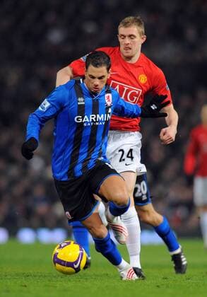 Jeremie Aliadiere (Middlesbrough, li.) gegen Darren Fletcher (Manchester United) - EDITORIAL USE ONLY. No use with unauthorised audio, video, data, fixture lists, club league logos or live services. Online in-match use limited to 120 images, no video emulation. No use in betting, games or single club league player publications. Fußball Herren English Premier League 2008 2009, 1.Liga, ManU - Middlesbrough FC 1:0 Gruppe Manchester Dynamik,