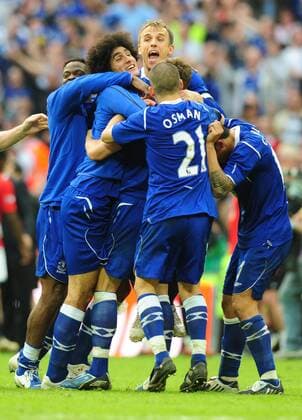 Schlussjubel Everton, v.li.: Louis Saha, Marouane Fellaini, Phil Neville, Leon Osman und Tim Cahill - EDITORIAL USE ONLY. No use with unauthorised audio, video, data, fixture lists, club league logos or live services. Online in-match use limited to 120 images, no video emulation. No use in betting, games or single club league player publications. Fußball Herren FA Cup 2008 2009, Pokal, Pokalspiel, FC Everton, Vdig Gruppe o0 London Freude,