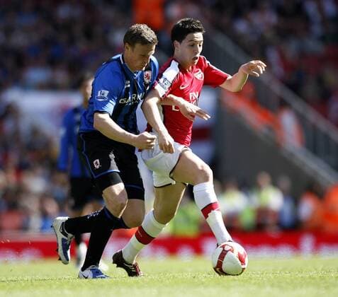 Robert Huth (Middlesbrough, li.) gegen Samir Nasri (Arsenal) - EDITORIAL USE ONLY. No use with unauthorised audio, video, data, fixture lists, club league logos or live services. Online in-match use limited to 120 images, no video emulation. No use in betting, games or single club league player publications. Fußball Herren English Premier League 2008 2009, 1. Englische Liga, Arsenal FC London - Middlesbrough FC 2:0 Gruppe London Dynamik,
