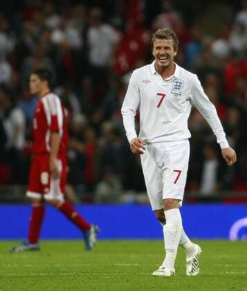 David Beckham (England) - Torjubel - EDITORIAL USE ONLY. No use with unauthorised audio, video, data, fixture lists, club league logos or live services. Online in-match use limited to 120 images, no video emulation. No use in betting, games or single club league player publications. Fußball Länderspiel Herren WM Qualifikation 2009, Nationalteam, Nationaltrikot, England - Andorra 6:0 Gruppe London Freude,