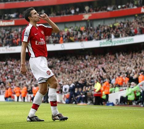 Arsenal s Robin Van Persie celebrates - EDITORIAL USE ONLY. No use with unauthorised audio, video, data, fixture lists, club league logos or live services. Online in-match use limited to 120 images, no video emulation. No use in betting, games or single club league player publications. o0 Arsenal FC London, Jubel, Freude, Freisteller, Einzelbild