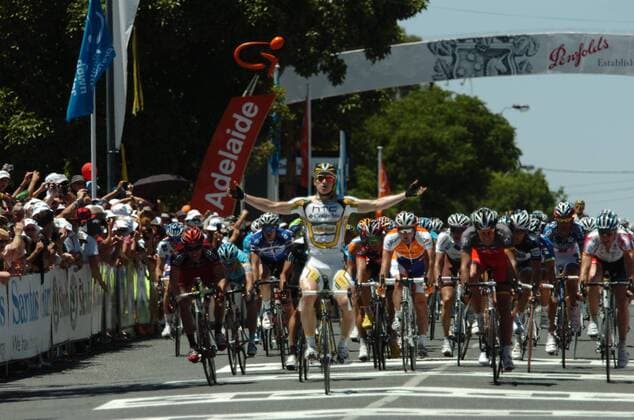 2010, Tour Down Under, tappa 01 Clare - Tanunda, Andre Greipel (Htc - Columbia, 2L), Gert Steegmans (Radioshack), Jurgen Roelandts (Omega Pharma - Lotto), Tanunda , Tanunda o0 Etappensieg, Etappensieger, Jubel, Freude,