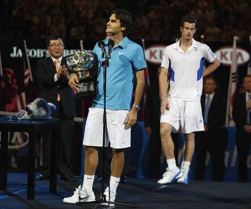 Australien, Melbourne, Sport, Tennis, Grand Slam Tournament, Melbourne Park, Australian Open 2010, Herren Endspiel,Finale, Siegerehrung, Praesentation, Sieger Roger Federer (SUI, L) und Andy Murray (GBR) o00 Andrew
