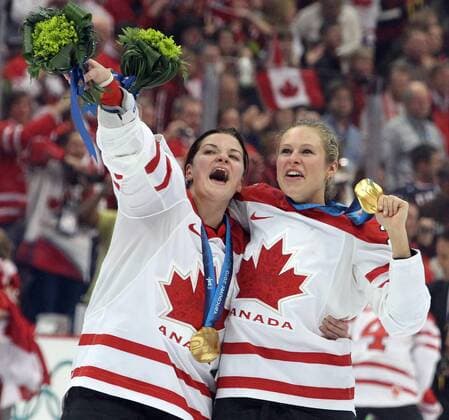Feb. 25, 2010 - Vancouver, BC, Canada - VANCOUVER, BC: FEBRUARY 25, 2010 --Canada s Sarah Vaillancourt (L) and Tessa Bonhomme celebrate after defeating the USA in the women s final at Canada Hockey Place in Vancouver, BC during the 2010 Winter Olympics, February 25, 2010. - ZUMAw51 o0 Jubel, Freude, Sieg, Sieger, Olympiasieger, Gold, Goldmedaille, Medaille, Objekte