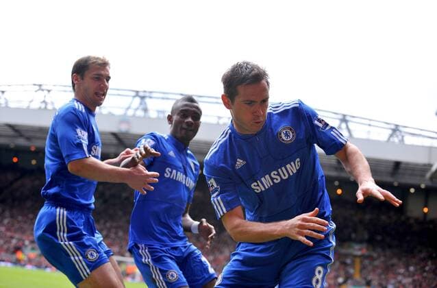 Frank Lampard of Chelsea (R) celebrates scoring the second goal , Barclays Premier League, FC Liverpool v Chelsea FC London, 2nd May, 2010 EDITORIAL USE ONLY. No use with unauthorised audio, video, data, fixture lists, club league logos or live services. Online in-match use limited to 120 images, no video emulation. No use in betting, games or single club league player publications. o0 Jubel, Freude