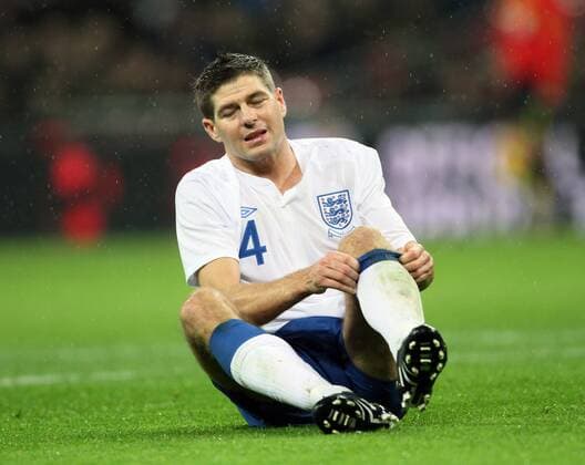 Englands Steven Gerrard looks on dejected International Friendly England (white) v France (blue) 17th November, 2010 EDITORIAL USE ONLY. No use with unauthorised audio, video, data, fixture lists, club league logos or live services. Online in-match use limited to 120 images, no video emulation. No use in betting, games or single club league player publications.