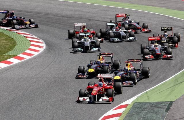 FORMEL 1 - GP von Spanien BARCELONA,SPANIEN,22.MAI.11 - MOTORSPORT, FORMEL 1 - Grand Prix von Spanien. Bild zeigt Fernando Alonso (ESP Ferrari), Sebastian Vettel (GER Red Bull Racing), Mark Webber (AUS Red Bull Racing), Lewis Hamilton (GBR McLaren Mercedes), Nico Rosberg (GER Mercedes GP), Michael Schumacher (GER Mercedes GP), Filipe Massa (BRA Ferrari), Jenson Button (GBR McLaren Mercedes) und Nick Heidfeld (GER Renault).