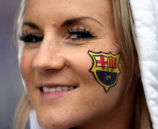FUSSBALL - CL, LONDON,ENGLAND,28.MAI.11 - FUSSBALL - UEFA Champions League, Finale, FC Barcelona Fan. o0 Logo, Emblem, Vereinslogo, Vereinsemblem Gesichtsbemalung, Bemalung, bemalt Porträt