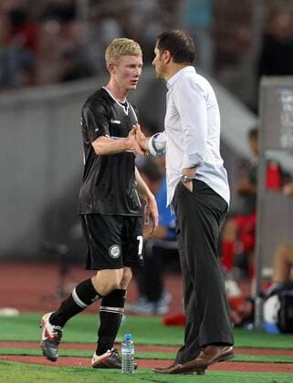 FUSSBALL - UEFA CL Quali, Zestafoni vs Sturm TIFLIS,GEORGIEN,26.JUL.11 - FUSSBALL - UEFA Champions League, Qualifikation, FC Zestafoni vs SK Sturm Graz. Bild zeigt Florian Kainz und Trainer Franco Foda (Sturm).
