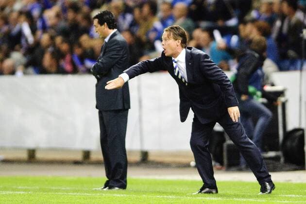 Unai Emery of Valencia (L) coach Mario Been of Genk, KRC Genk - Valencia CF xVIxJackxJacobsxIVx 360639