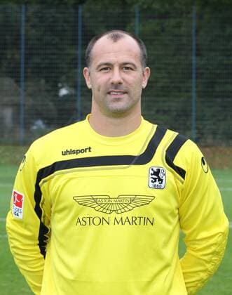 Fussball, 2. BL, 2. Bundesliga, Saison 2011 2012, Herren, Deutschland, Teamfoto, Mannschaftsvorstellung, Portrait, Porträttermin, Gabor Kiraly, TSV München 1860,