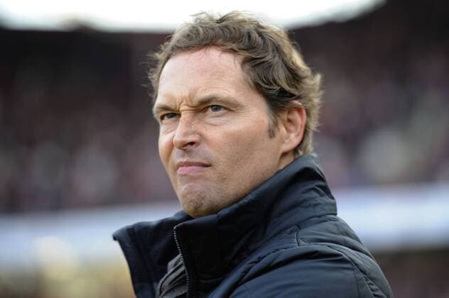 Marcus SORG, Trainer (SC Freiburg), Porträt, blickt mürrisch, skeptisch. 1.FC Nürnberg - SC Freiburg Fussball, Liga1, 1.Bundesliga, Saison2011 12, 2011 2012 , Spieltag12, am 05.11.2011.Nürnberg.