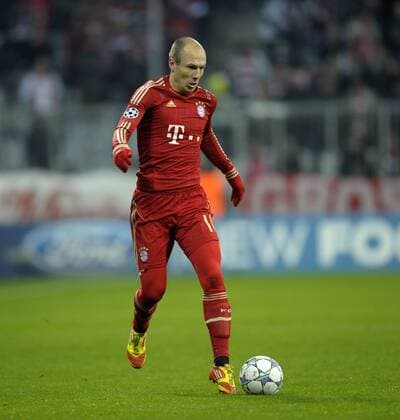 22.11.2011, Fussball UEFA-Champions-League, Vorrunde 5.Spieltag: FC Bayern München - FC Villarreal, in der Münchner Allianz-Arena. Arjen Robben (München) am Ball.