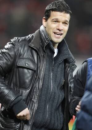 Deutschland, Herren Fussball, UEFA Champions League Achtelfinale Bayer 04 Leverkusen vs. FC Barcelona 14.02.2012, Bayarena Leverkusen , Michael ballack, Bayer 04 Leverkusen,