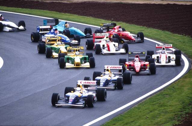 SPORT, FORMEL 1 GRAND PRIX SPANIEN 1992, 03.05.1992, BARCELONA - Die erste Kurve nach dem Start. von vorne nach hinten: Nigel MANSELL (5, GBR, Williams-Renault), Riccardo PATRESE (6, ITA, Williams-Renault), Jean ALESI (27, FRA, Ferrari), Gerhard BERGER (2, AUT, McLaren-Honda), Michael SCHUMACHER (19, GER, Benetton-Ford), Martin BRUNDLE (20, GBR, Benetton-Ford) und Ivan CAPELLI (28, ITA, Ferrari). Formel 1 GP Spanien 1992 Barcelona