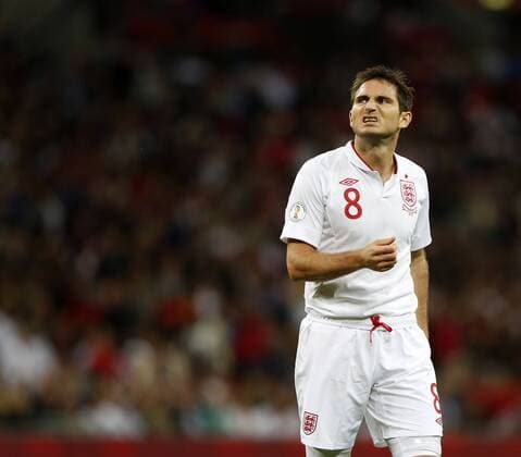 England s Frank Lampard looks on dejected..Football - World Cup 2014 Qualifying - England v Ukraine - Wembley Stadium - 11 9 12 EDITORIAL USE ONLY. No use with unauthorised audio, video, data, fixture lists, club league logos or live services. Online in-match use limited to 120 images, no video emulation. No use in betting, games or single club league player publications.