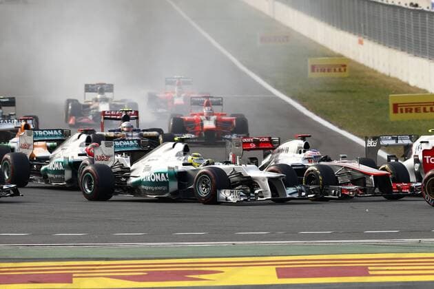 Motorsports: FIA Formula One World Championship 2012, Grand Prix of Korea, 8 Nico Rosberg (GER, Mercedes AMG Petronas F1 Team), 3 Jenson Button (GBR, Vodafone McLaren Mercedes), start, mass, Masse, Menge, viele, many xHOCHxZWEIx