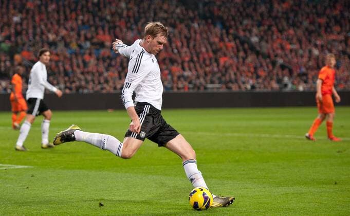 Per MERTESACKER (GER) Fussball Laenderspiel: Niederlande - Deutschland in Amsterdam, Niederlande am 14.11.2012 ,