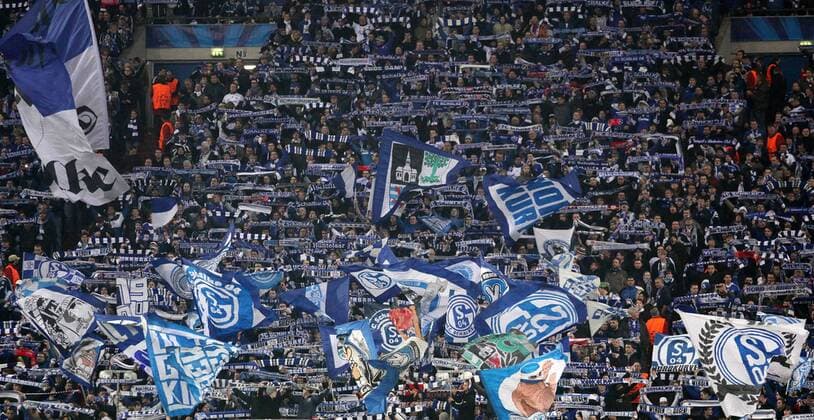Mittwoch 21.11.2012, UEFA Champions League, Saison 12 13 - 5. Spieltag in Gelsenkirchen, FC Schalke 04 - Fans vom FC Schalke 04 DeFodi028