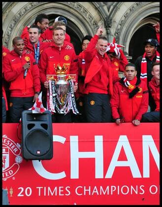Manchester United Players greet fans in Albert Square, Manchester, As Manchester United celebrate winning their 20th league title winning the Premier League, Monday May 13, 2013. AndrewxParsonsx xi-Images AJP