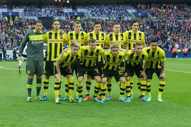 (Back row L-R) goalkeeper Roman Weidenfeller of BVB Borussia Dortmund, Neven Subotic of BVB Borussia Dortmund, Sven Bender of BVB Borussia Dortmund, Robert Lewandowski of BVB Borussia Dortmund, Lukasz Piszczek of BVB Borussia Dortmund, Mats Hummels of BVB Borussia Dortmund (Front row L-R) Marco Reus of BVB Borussia Dortmund, Kevin Grosskreutz of BVB Borussia Dortmund, Marcel Schmelzer of BVB Borussia Dortmund, Jakub (Kuba) Blaszczykowski of BVB Borussia Dortmund, Ilkay Gundogan of BVB Borussia Dortmund during the UEFA Champions League match on May 25, 2013 at Wembley stadium, London, England. FC Bayern München Champions League 2012 2013 xVIxxIVx 1576843
