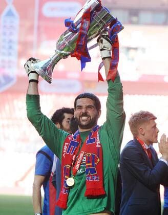 Football : Championship play-off final Crystal Palace Wembley Crystal Palace celebrations Julian Speroni with the trophy