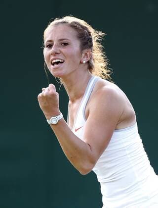Wimbledon Championships 2013, AELTC,London, ITF Grand Slam Tennis Tournament, Annika Beck (GER) macht die Faust und jubelt,Jubel,Emotion, Freude,Einzelbild,Halbkoerper,Hochformat,