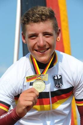 Deutsche Bahnrad-Meisterschaft 2013,10.-14.07.2013,Oberhausen-Rheinhausen Punktefahren Jugend U 17, links: 1.Deutscher Meister, Punktefahren U17, Junioren, Patrick Haller, RSC Ingolstadt, Rechts : 1.Deutscher Meister Punktefahren U 19, Julian Witt, SC Berlin, - ksp