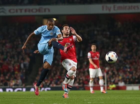 Manchester City s Fernandinho fires in a shot Arsenal vs Manchester City - Premier League - Emirates Stadium- London - England - 29 03 2014 - Pic David Klein Sportimage EDITORIAL USE ONLY. No use with unauthorised audio, video, data, fixture lists, club league logos or live services. Online in-match use limited to 120 images, no video emulation. No use in betting, games or single club league player publications.