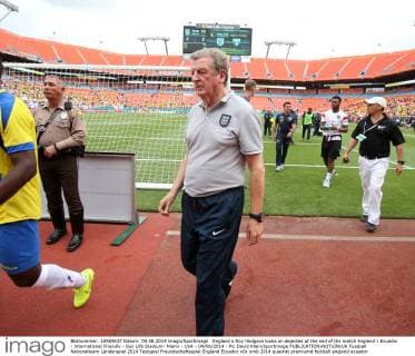 England s Roy Hodgson looks on dejected at the end of the match England v Ecuador - International Friendly - Sun Life Stadium- Miami - USA - 04 06 2014 - Pic David Klein Sportimage EDITORIAL USE ONLY. No use with unauthorised audio, video, data, fixture lists, club league logos or live services. Online in-match use limited to 120 images, no video emulation. No use in betting, games or single club league player publications.