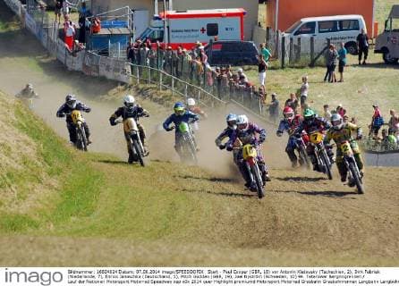 Start - Paul Cooper (GBR, 18) vor Antonin Klatovsky (Tschechien, 2), Dirk Fabriek (Niederlande, 7), Enrico Janoschka (Deutschland, 1), Mitch Godden (GBR, 19), Joel Nyström (Schweden, 10) 94. Teterower Bergringrennen Lauf der Nationen