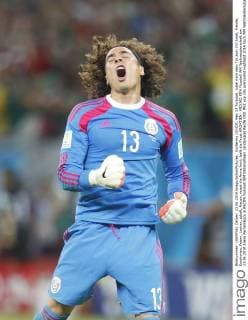 Guillermo OCHOA, Mex 13 Torjubel, Jubel nach dem Tor zum 3-0 Jubel, Freude, Emotionen, Feiern, Lachen, jubelt, freuen, reisst die Arme hoch, ballt die Faust KROATIEN - MEXIKO FIFA Fussball WM Weltmeisterschaft am 23.06.2014 Arena Pernambuco in RECIFE