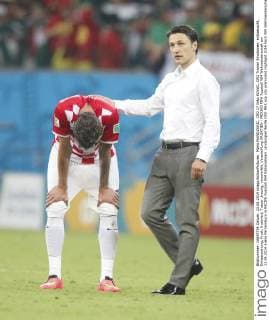 Mario MANDZUKIC, CRO 17 Niko KOVAC, CRO Trainer Emotionen, enttaeuscht, Enttaeuschung, Frust, frustriert, Trauer ,traurig, verzweifelt, Verzweiflung KROATIEN - MEXIKO FIFA Fussball WM Weltmeisterschaft am 23.06.2014 Arena Pernambuco in RECIFE