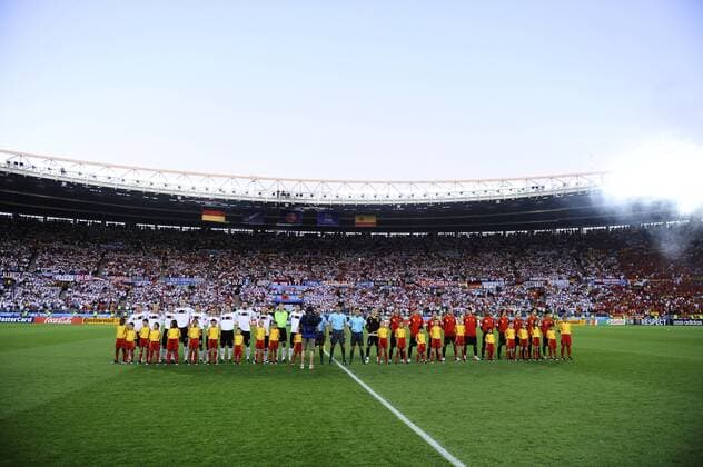 TEAM Deutschland Metzelder,Lehmann,Mertesacker, Klose, Ballack, Podolski, Hitzlsperger,Friedrich,Frings,Lahm, Schweinsteiger UEFA Fussball Europameisterschaften 2008 in der Schweiz und Oesterreich. Finale in Wien im Ernst Happel Stadion Deutschland-Spanien 0:1