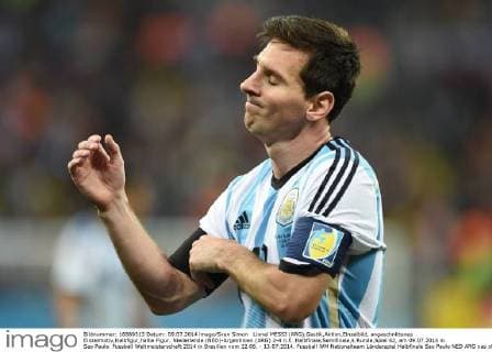 Lionel MESSI (ARG),Gestik,Aktion,Einzelbild, angeschnittenes Einzelmotiv,Halbfigur,halbe Figur. Niederlande (NED)-Argentinien (ARG) 2-4 n.E. Halbfinale,Semifinale,4.Runde,Spiel 62, am 09.07.2014 in Sao Paulo. Fussball Weltmeisterschaft 2014 in Brasilien vom 12.06. - 13.07.2014.